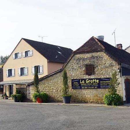 Hotel La Grotte Sagy  Екстериор снимка