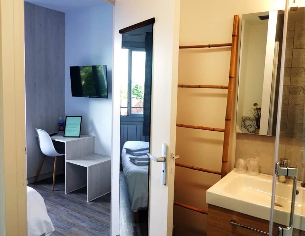 Hotel La Grotte Sagy  Екстериор снимка